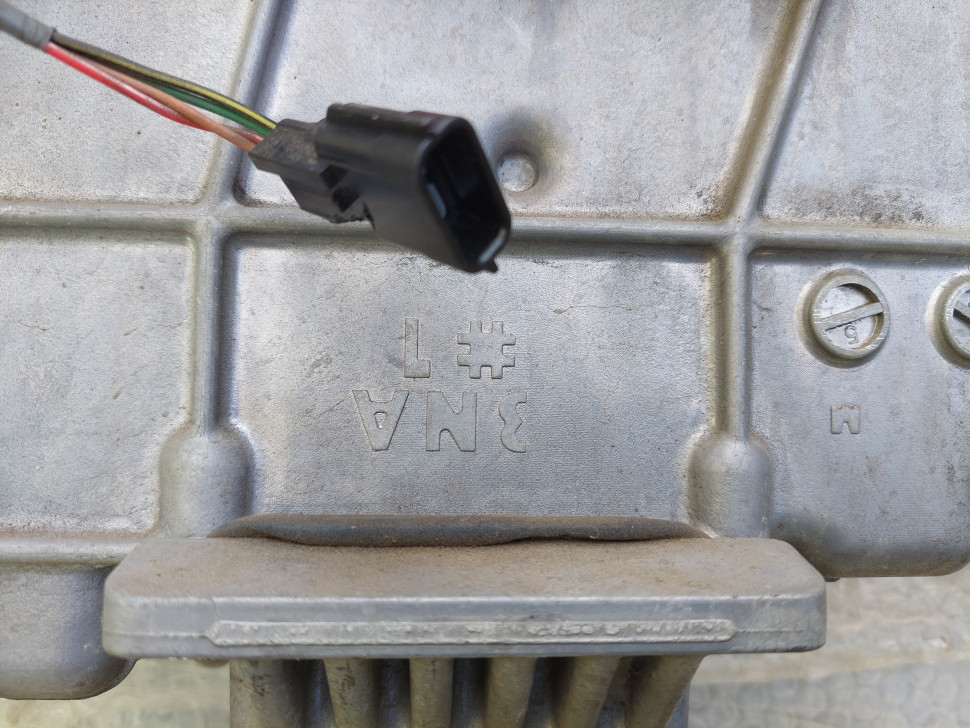 Преобразователь Nissan Leaf dc/dc junction box 292C03NA0B конвертор