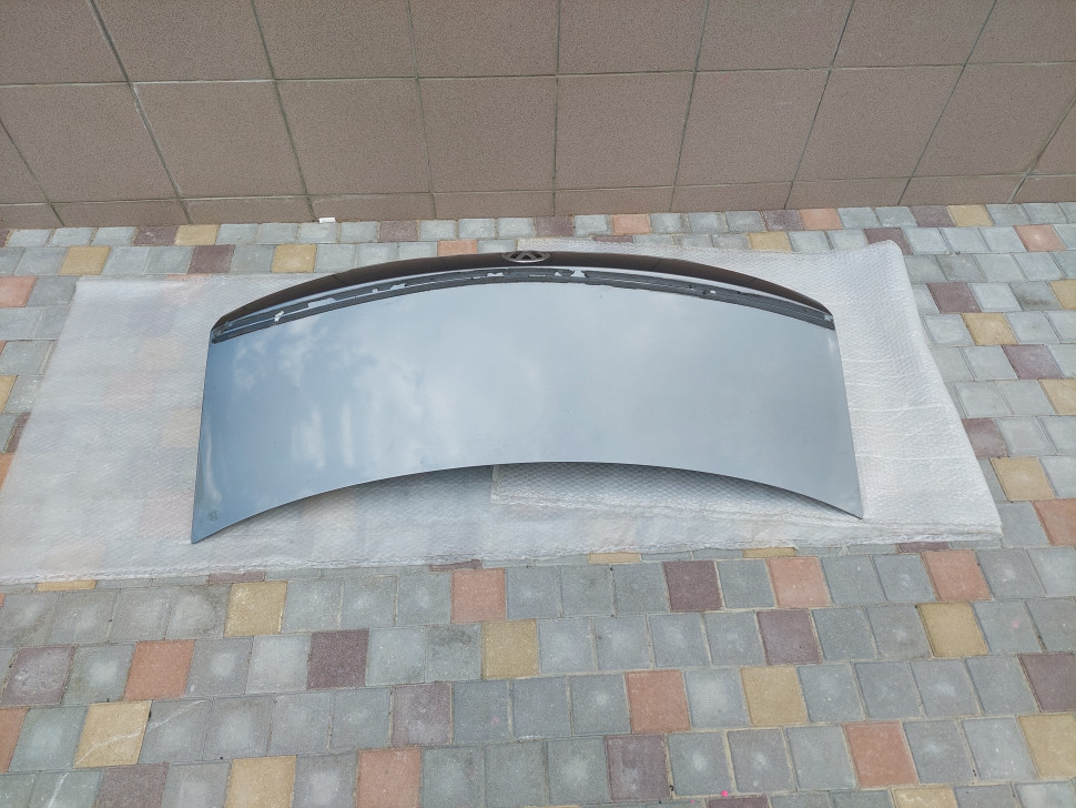 Крышка багажника Volkswagen Passat b8 2016 2017 2018 2019 ляда Пассат Б8 561-827-025-L 561827025L