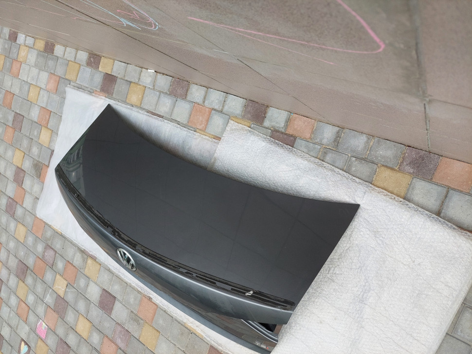 Крышка багажника Volkswagen Passat b8 2016 2017 2018 2019 ляда Пассат Б8 561-827-025-L 561827025L