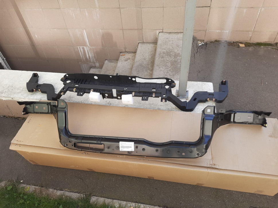 Передняя панель Ford Edge 2019 2020 2021 2022 Телевизор Ford Edge Пластиковая часть. Опора радиатора верхняя