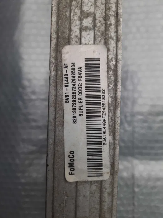 Радиатор интеркуллера FORD Escape Оригинал Интеркуллер Форд Ескейп