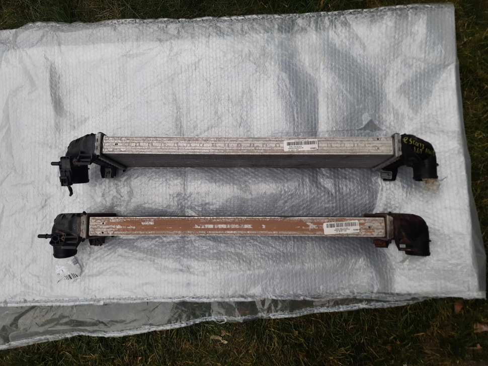 Радиатор интеркуллера FORD Escape Оригинал Интеркуллер Форд Ескейп