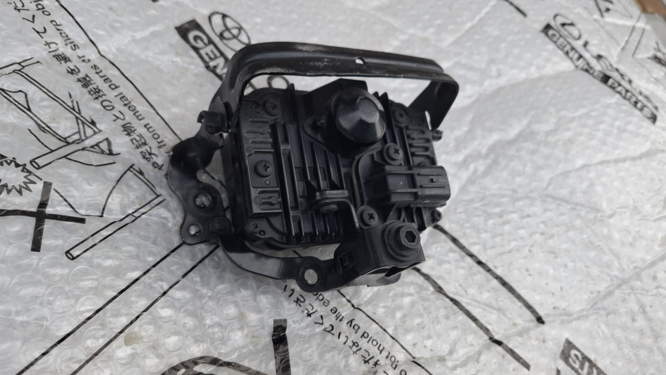 Дистроник Toyota Prius 50 Радар круиз-контроль Toyota Rav4 Lexus Радар 8821047090 88210-47090