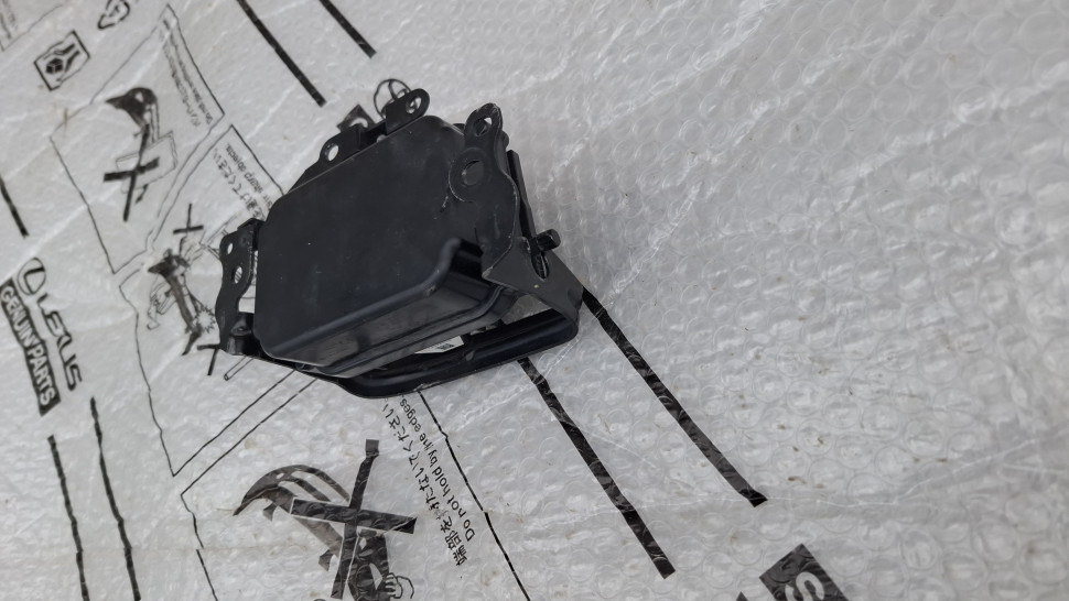 Дистроник Toyota Prius 50 Радар круиз-контроль Toyota Rav4 Lexus Радар 8821047090 88210-47090