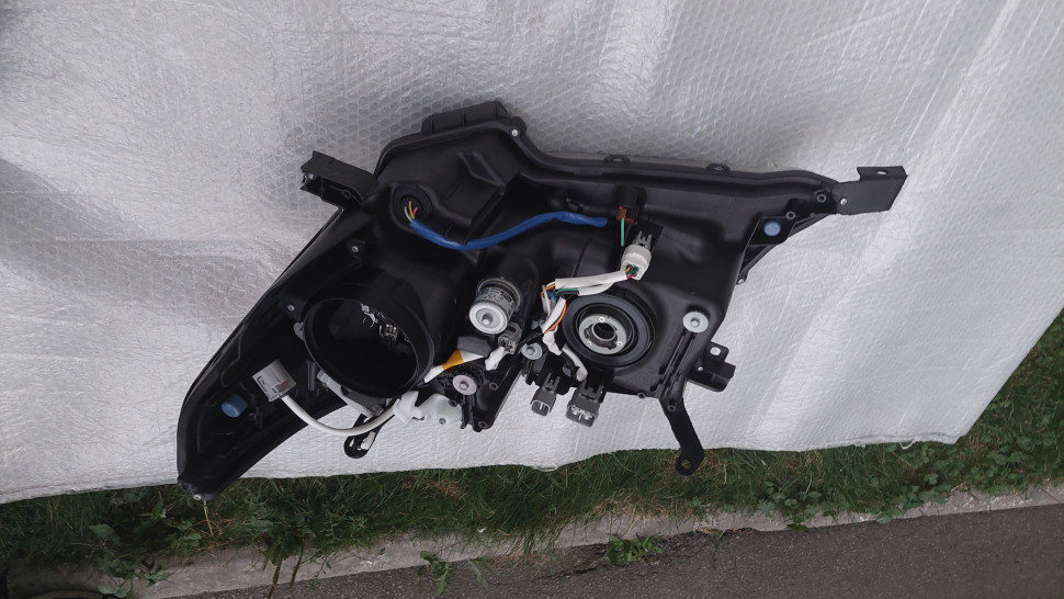 Фара Toyota Land Cruiser 200 LC200 Правая ОРИГИНАЛ Фара Тойота Ленд Крузер