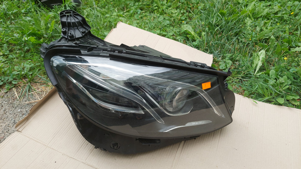 Фара Mercedes w213 Multibeam Фара правая Мерседес 213 Лед Мультибим