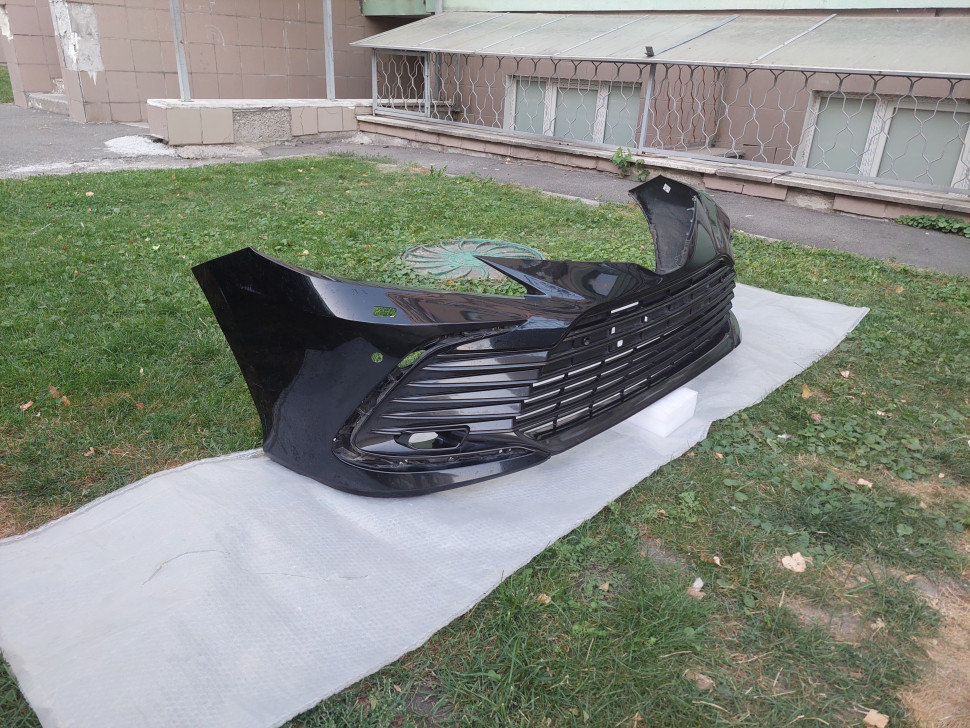 Бампер Toyota Camry 70 2021 2022 2023 2024 Оригинал Бампер Камри 70 рестаил с решеткой 5211933C50