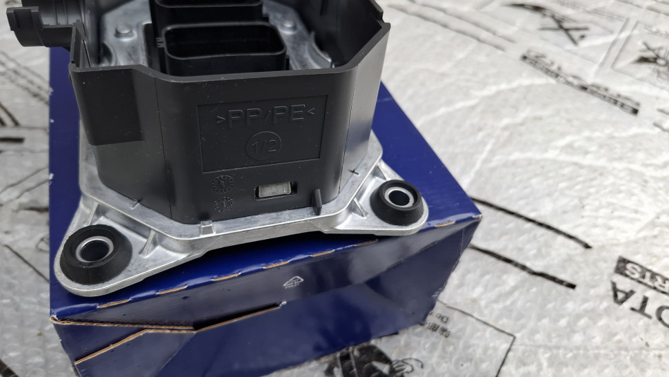 Блок управления светом Volvo Renault 22771625 22771624 fciom Оригінал Новий