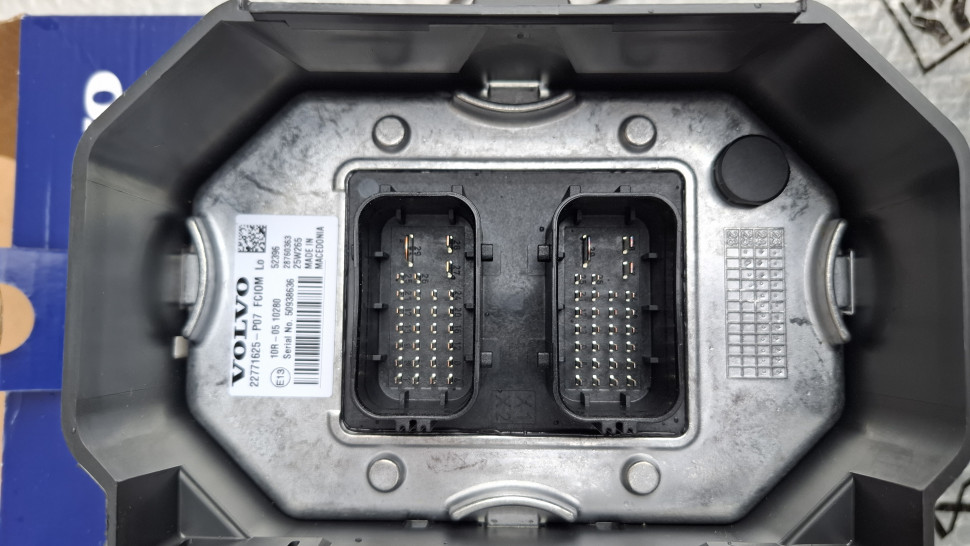 Блок управления светом Volvo Renault 22771625 22771624 fciom Оригінал Новий