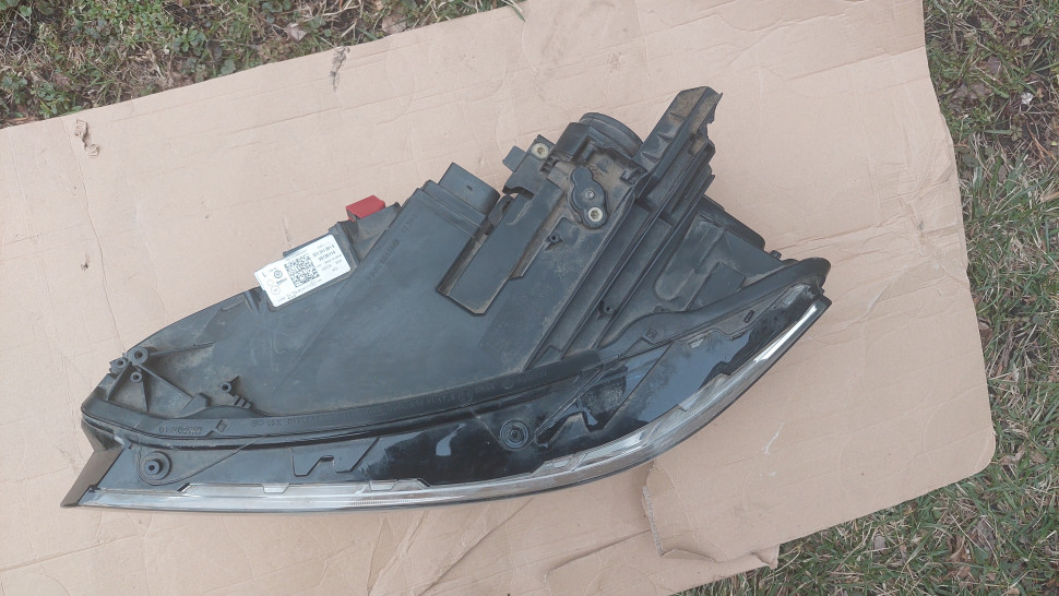 нужна замена стекла Фара Passat B8 full led 2019 2018 2017 2016 2015 3G1941081G Європа дефект 