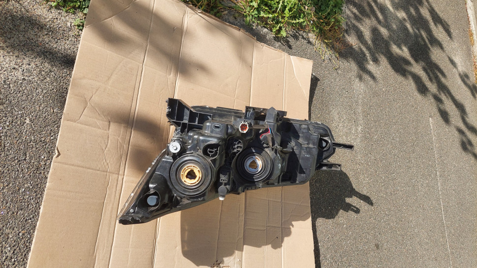 Фара Nissan Qashqai j11 2017 2018 2019 2020 нужен ремонт креплений