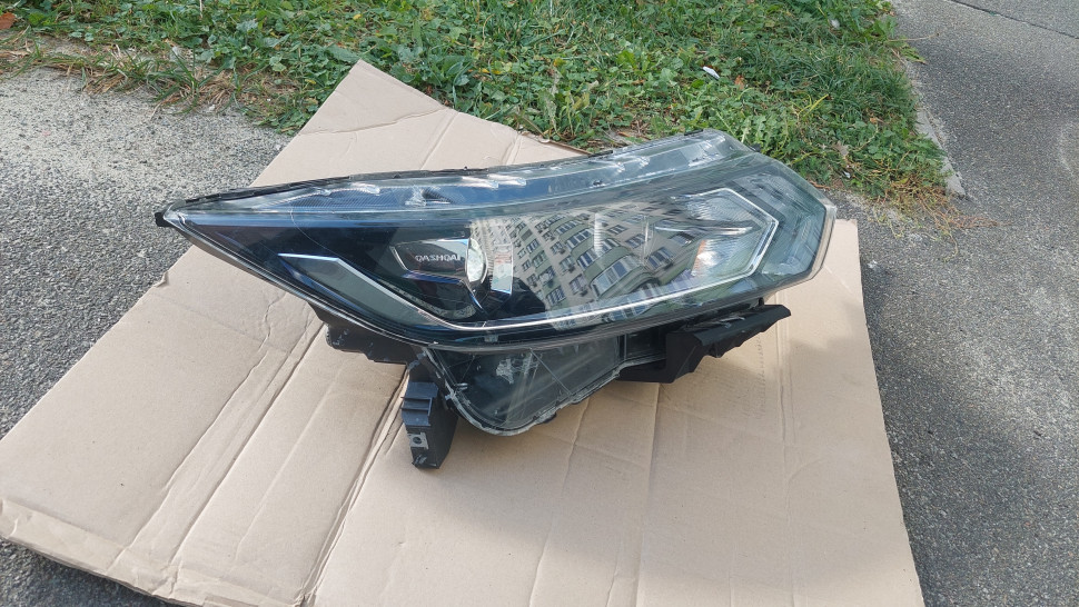 Фара Nissan Qashqai j11 2017 2018 2019 2020 нужен ремонт креплений