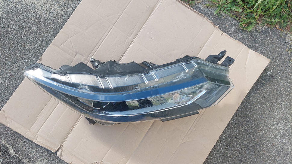 Фара Nissan Qashqai j11 2017 2018 2019 2020 нужен ремонт креплений