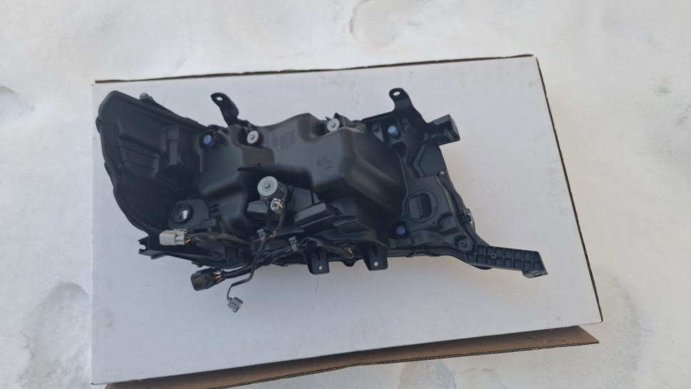 Фара TOYOTA Land Cruiser 200 Executive Black 2015 - 2021 Фара Крузер 200 черная 8110660P40 PZ36760543 PZ36760557