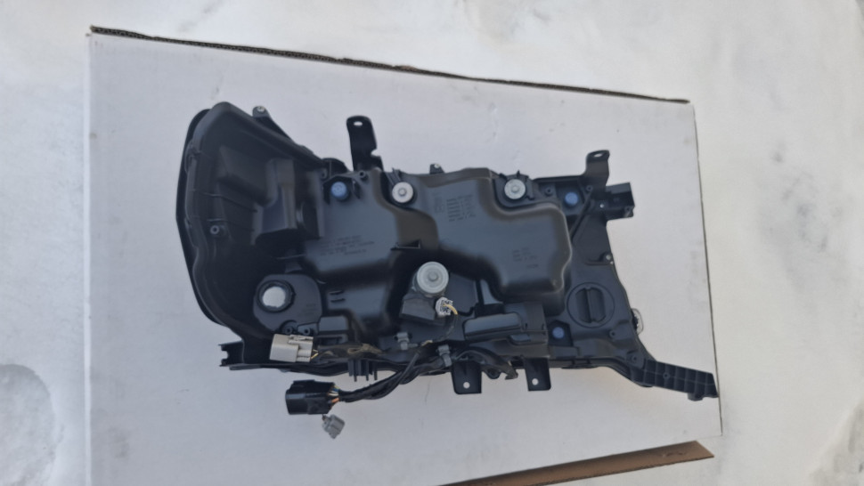 Фара TOYOTA Land Cruiser 200 Executive Black 2015 - 2021 Фара Крузер 200 черная 8110660P40 PZ36760543 PZ36760557