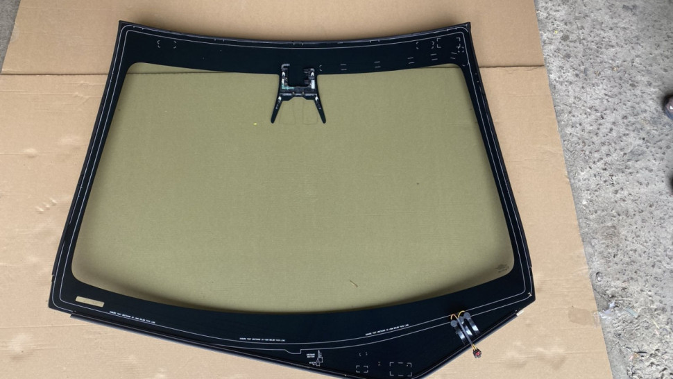 Tesla Model Y лобовое стекло 2023 2024 стекло Тесла У рестаил ОРИГИНАЛ