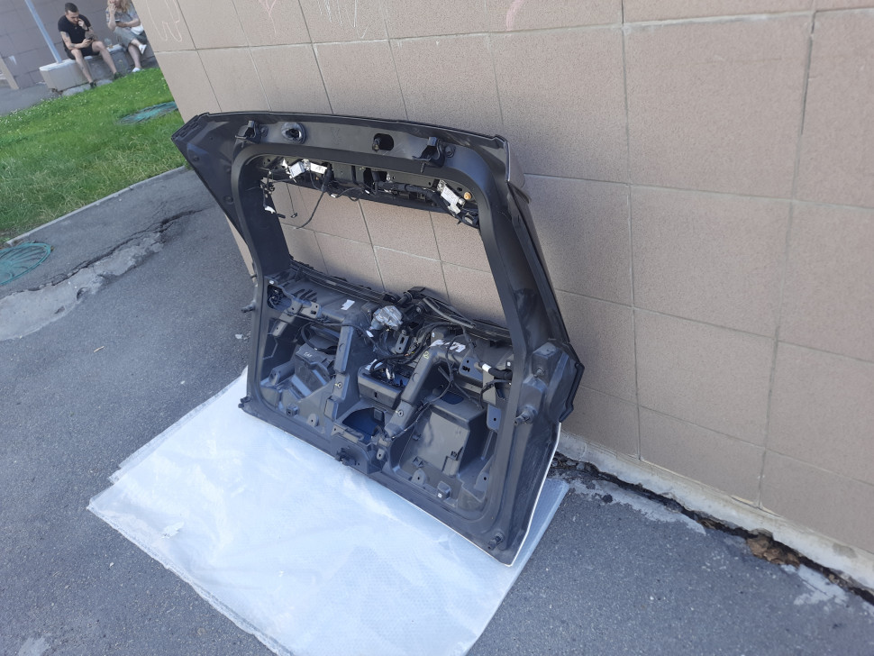 Крышка багажника Peugeot 3008 + фонари ляда Пежо 3008 Крышка Peugeot 308 2016- 2021