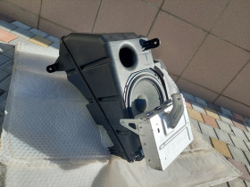 Сабвуфер Tesla Model 3 с усилителем 2018+ 1079747-99-B 1079747-00-D 1079748-00-D