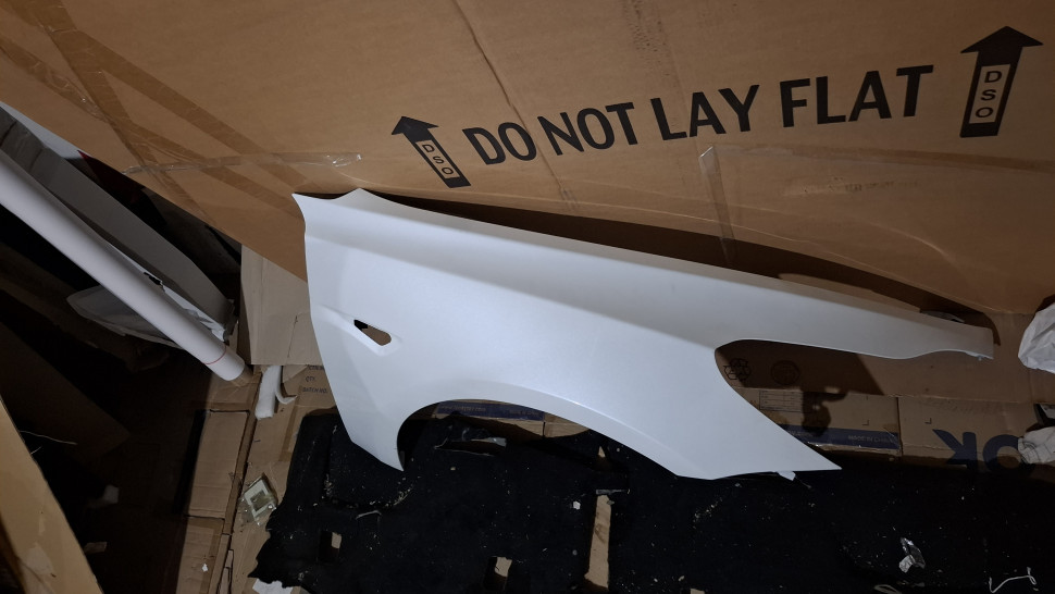 Крило Tesla 3 праве Б/У білий перламутр 2018 2019 2020 2021 2022 2023 2024 2025 крыло правое Tesla 3 1081400-E0-D 1081400E0D 1081400