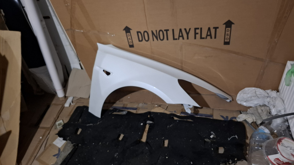 Крило Tesla 3 праве Б/У білий перламутр 2018 2019 2020 2021 2022 2023 2024 2025 крыло правое Tesla 3 1081400-E0-D 1081400E0D 1081400