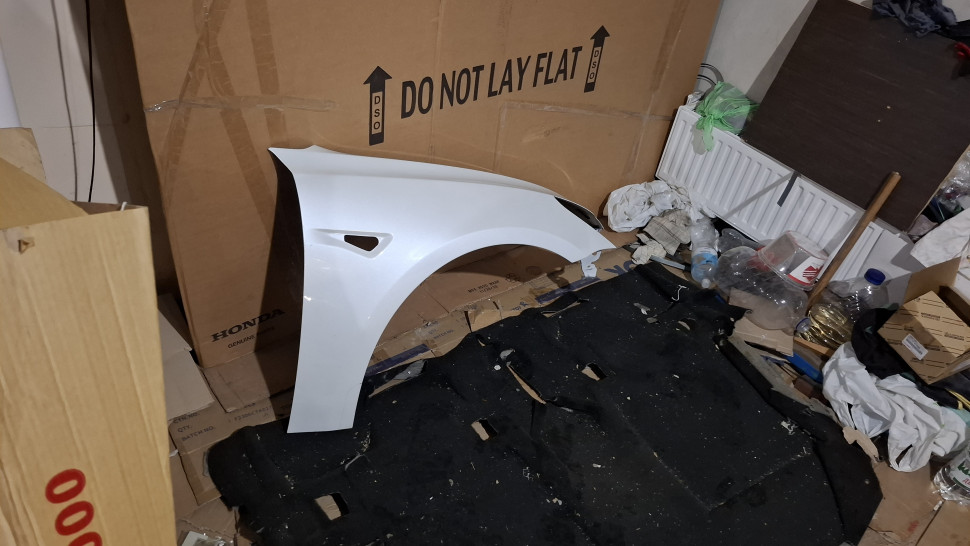 Крило Tesla 3 праве Б/У білий перламутр 2018 2019 2020 2021 2022 2023 2024 2025 крыло правое Tesla 3 1081400-E0-D 1081400E0D 1081400