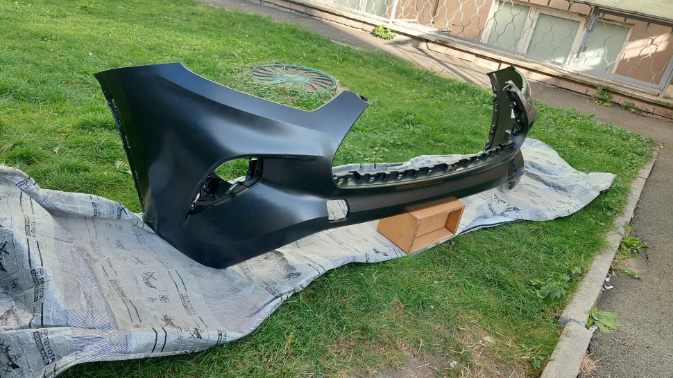 Бампер передний Toyota Highlander 2022 2021 2020 2023 Оригинал бампер Хайлендер