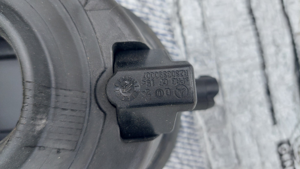 Новый оригинал. Лючек бензобака в сборе Mercedes Benz SL-Class ( W230 r230) A2306300267