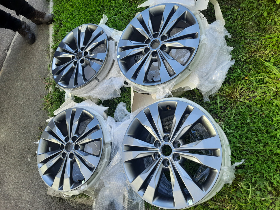 Диски R18 6x114.3 Диски Pathfinder Frontier Navara Borrego Mercedes X