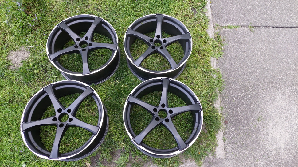 Диски Audi VW Mercedes Skoda Seat R20 5x112 ADVANTI RACING