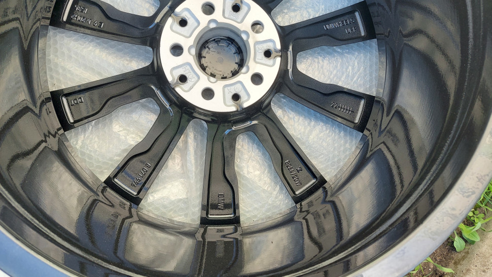 Один передний диск Bmw G05 740 Style 20R ET35 диск Бмв G06 X5 X6 НОВЫЙ 8071996, есть только один диск.