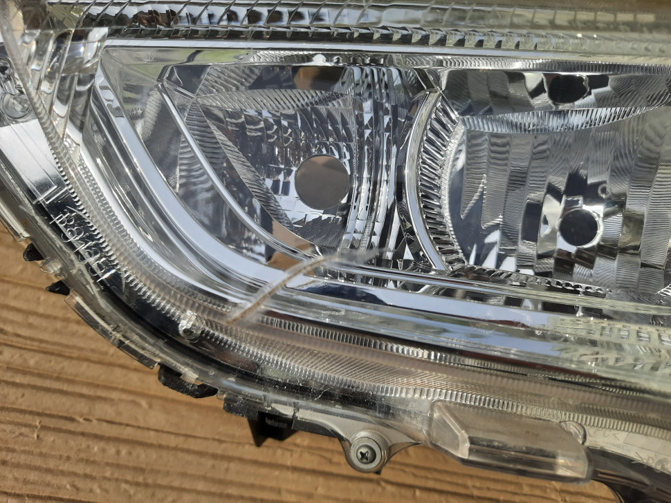 Царапина Фара Mitsubishi outlander sport ASX ОРИГИНАЛ фара Аутлендер АСХ