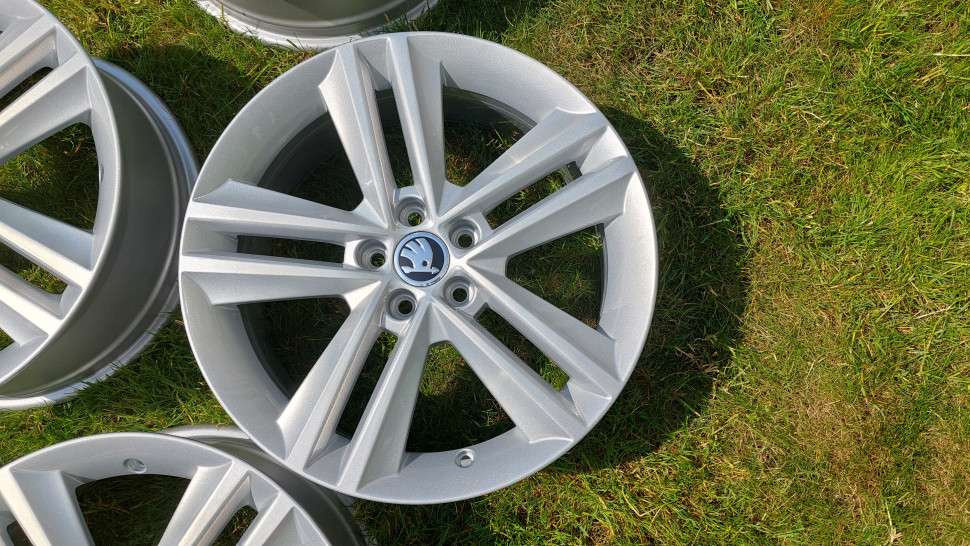 Диски R17 5x100 7j et46 Borbet Диски skoda rapid fabia ОРИГИНАЛ Идеал