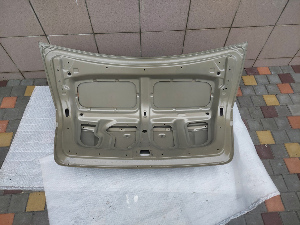 Новая крышка багажника Geely FC 2007 2008 2009 2010 ОРИГИНАЛ Ляда Джили ФС 106200048201