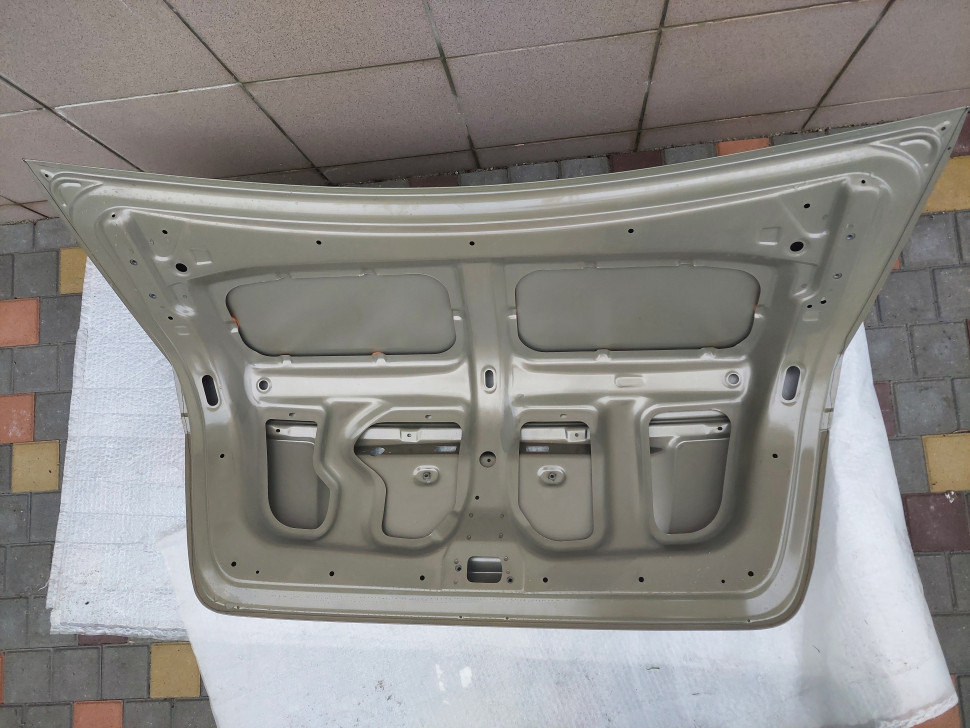 Новая крышка багажника Geely FC 2007 2008 2009 2010 ОРИГИНАЛ Ляда Джили ФС 106200048201