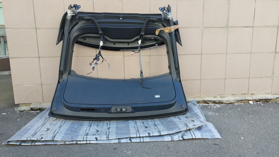 Крышка багажника Land Rover Range Rover Velar 2023 2022 2021 2020 2019 2018 2017 Кришка багажника Ляда Land Rover Range Rover Velar l560