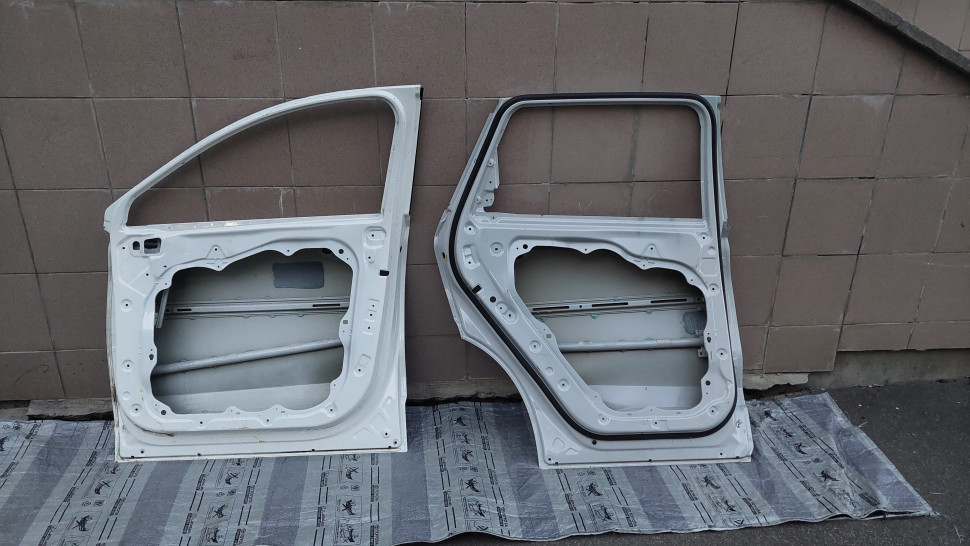 Дверь передняя правая Santa Fe 4 2018 2019 2020 2021 2022 23 Hyundai Двері Санта Фе 4