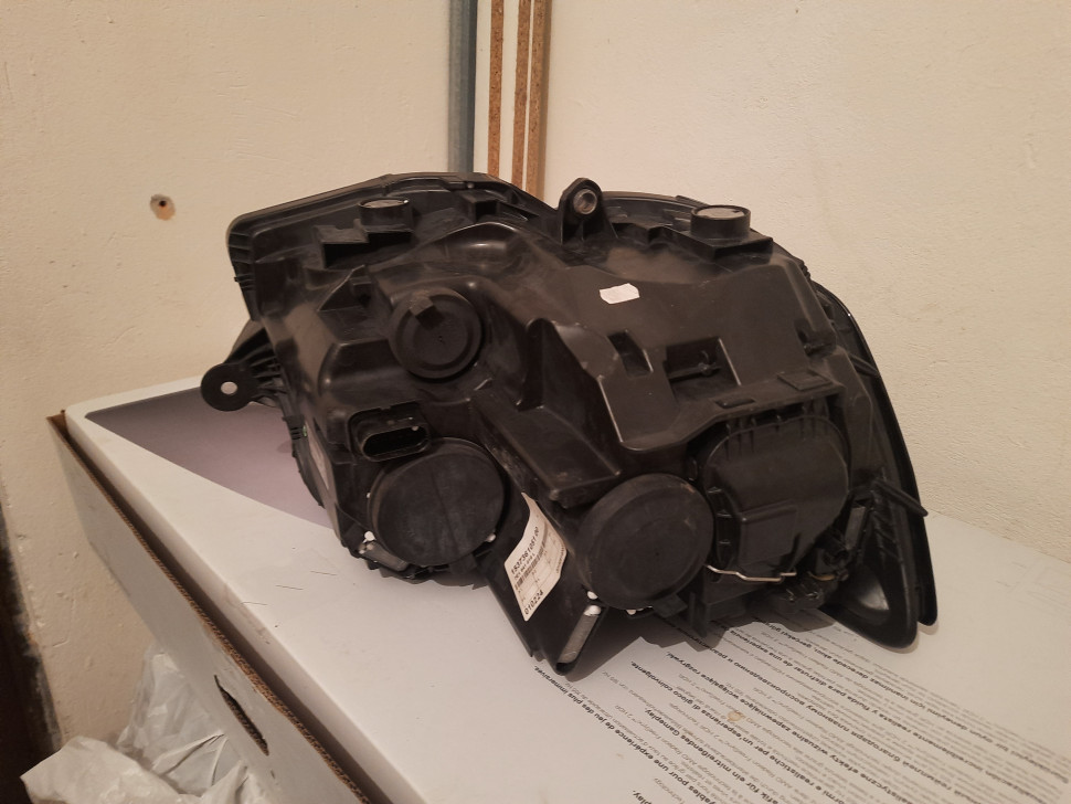 Фара Volkswagen Transporter T6 2019 2018 17 16 15 Фара Транспортер Т6