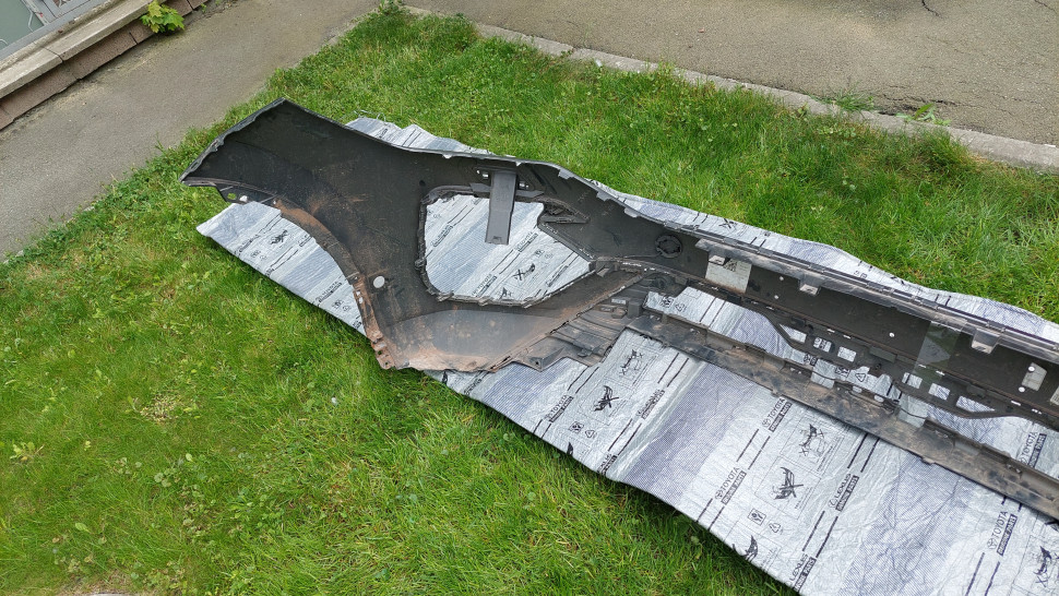 Бампер Volkswagen Touareg 3 R-Line 2018 2019 2020 21 22 23 760807217BF