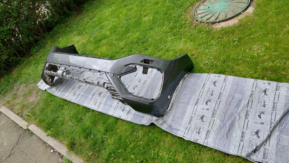 Бампер Volkswagen Touareg 3 R-Line 2018 2019 2020 21 22 23 760807217BF