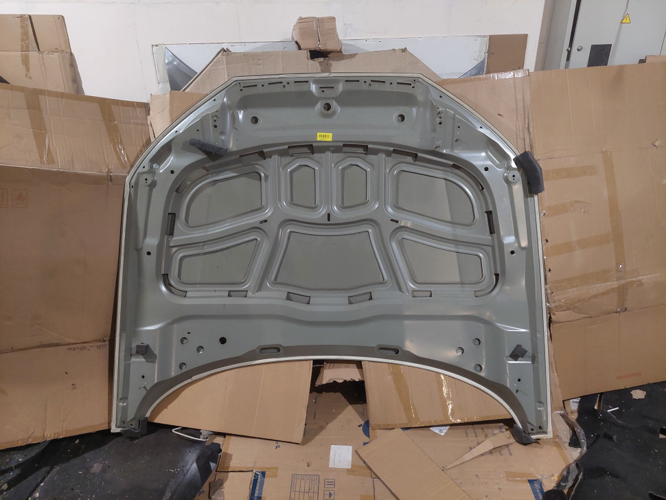 Капот Audi a4 b9 2016 2017 2018 2019 метал капот Ауди А4 Б9 8W0823029A