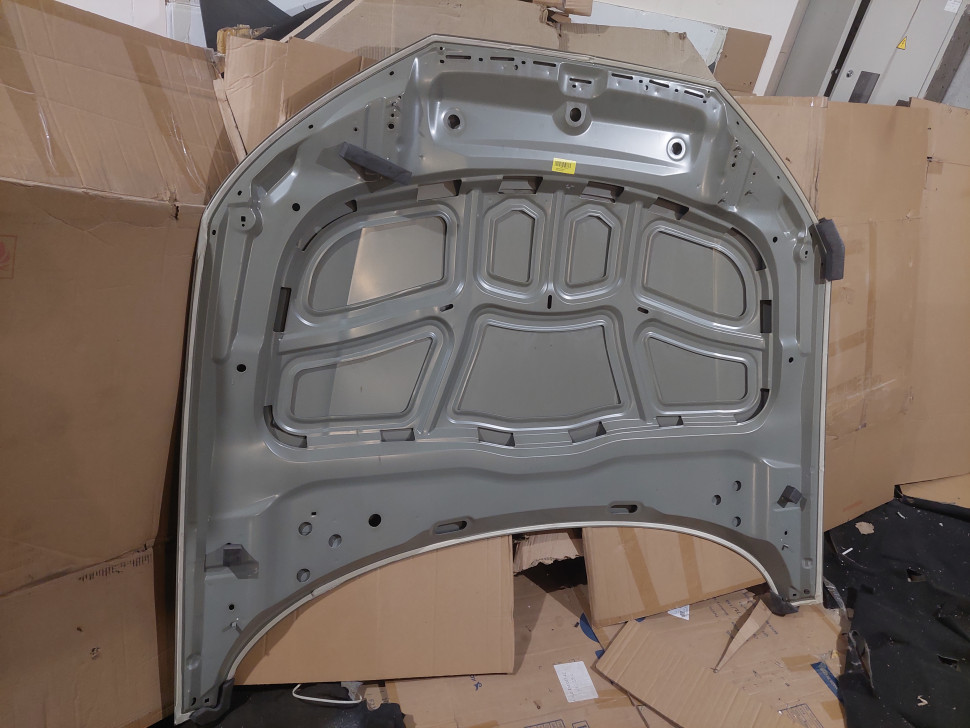 Капот Audi a4 b9 2016 2017 2018 2019 метал капот Ауди А4 Б9 8W0823029A