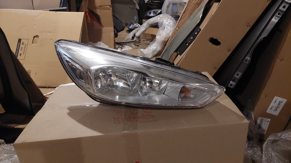 Нужен ремонт крепления, Фара Ford Focus 3 led ДХО Европа 2018 2017 2016 2015 Фара Форд фокус