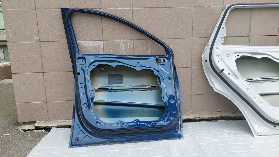 Дверь передняя левая Santa Fe 4 2018 2019 2020 2021 2022 23 Hyundai Двері Санта Фе 4