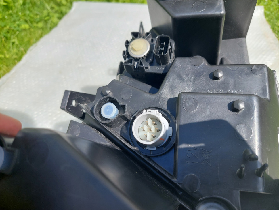 Фара Mazda CX-9 2016 2017 2018 2019 2020 full led USA Фара Мазда СХ9 TYC 