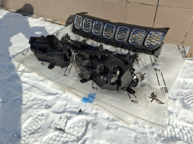 Решётка радиатора Jeep Compass 2022 2023 2024 решетка радиатора Джип Компас в сборе