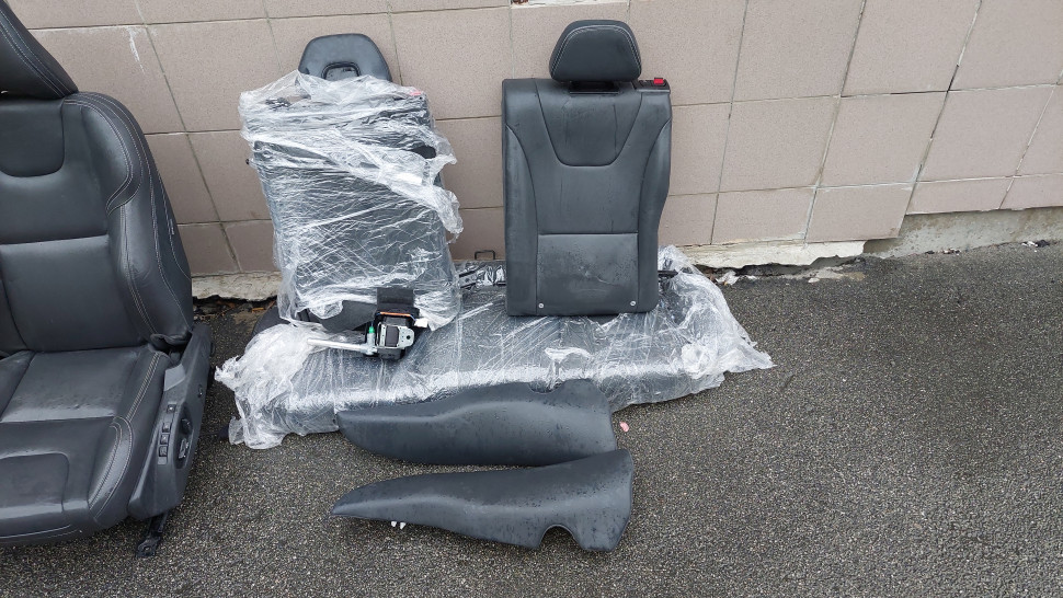 Сидения Volvo XC60 R-DESIGN салон кожа Автосидения, кресла Вольво