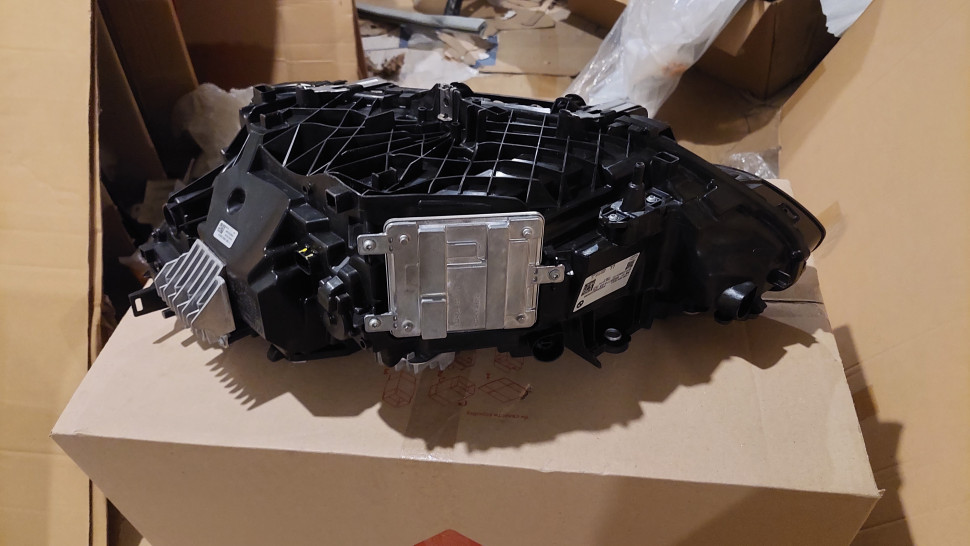 Фара BMW M4 M3 G22 G26 G80 G82 shadow line led БМВ 4 г22 лед Фара правая с блоками.