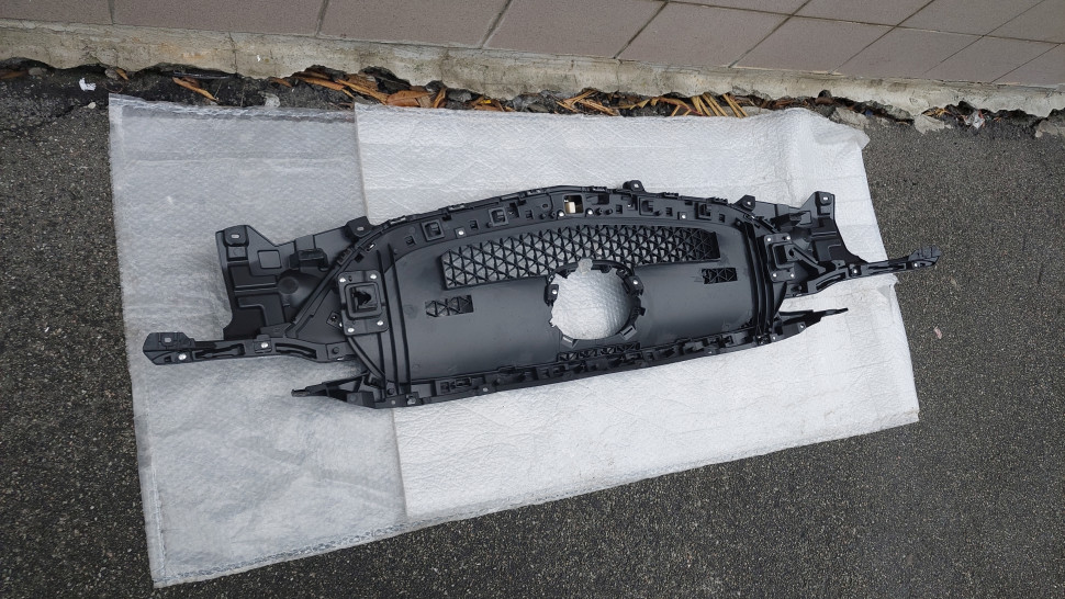 Решетка радиатора Mazda CX-5 2017 2018 2019 2020 2021 под радар дистроник