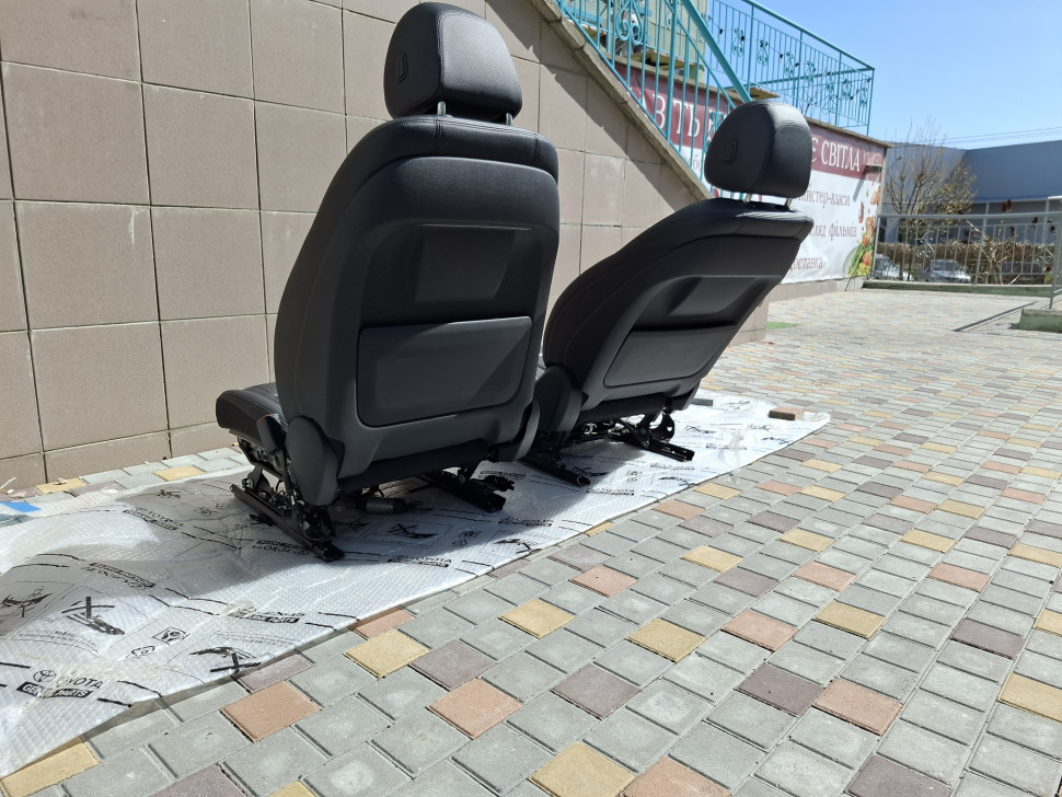 Сидение ВОДИТЕЛЯ BMW 7 G11 G12 2016-22 с airbag кожа черная сиденья БМВ 7 52107363143 52107363144