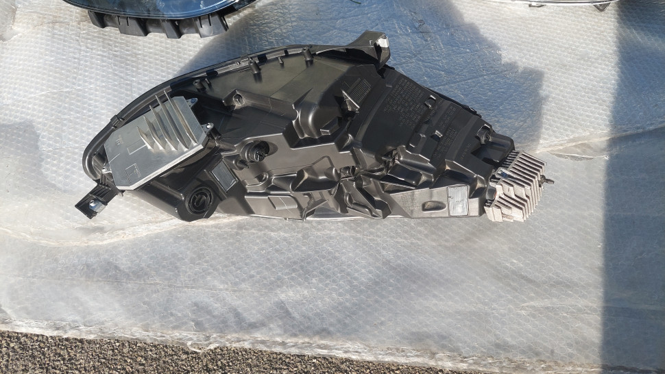 Фара левая Tesla Model 3 Y 2017 - 2023 б/у оригинал Фара тесла модел 3 У